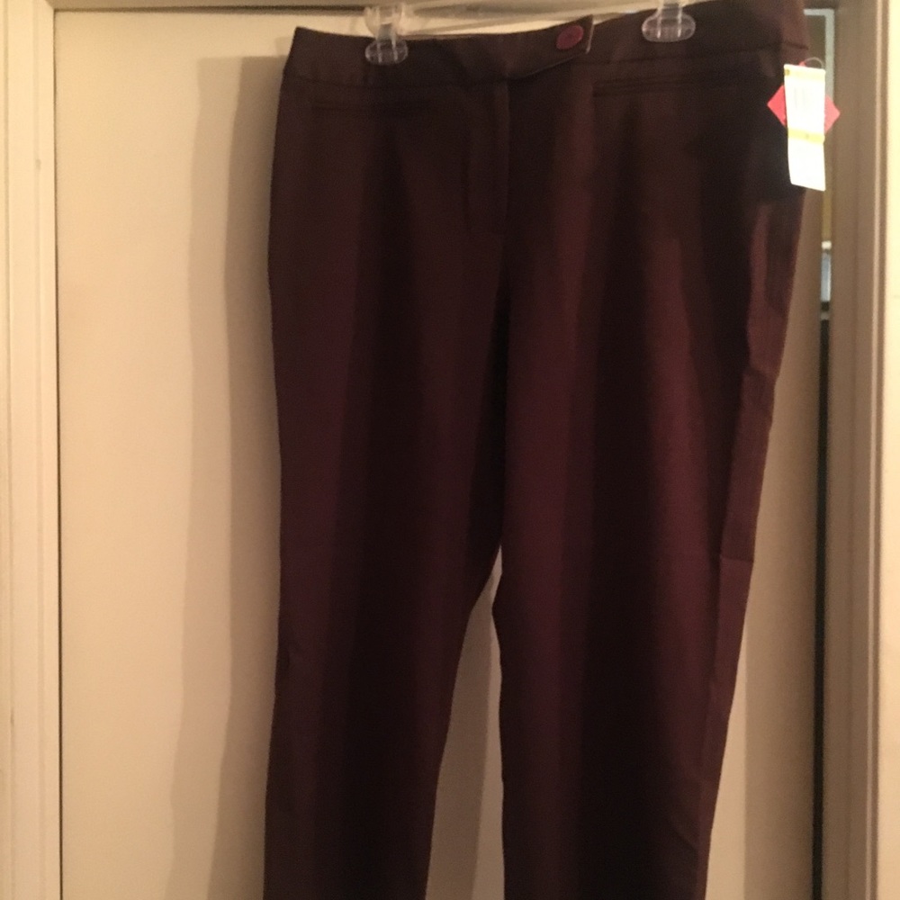 Ladies crop pants.